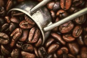 coffee-beans-scoop