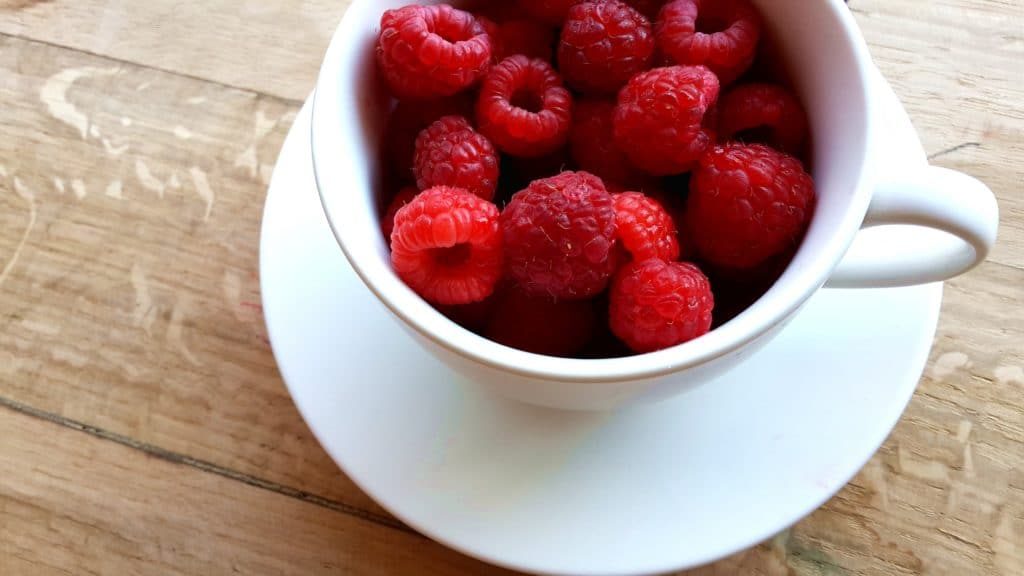 fruit_raspberries_food